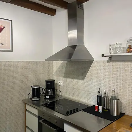 Maison Des Roses 3*